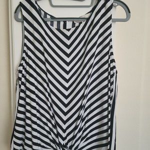 Sleeveless Striped shirt